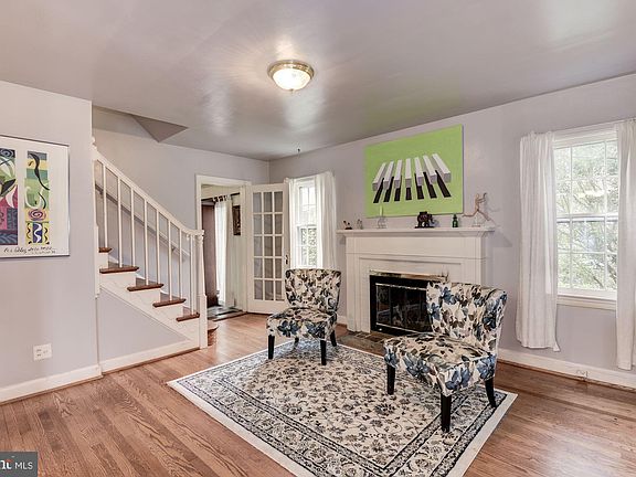 4th image of 4110 Knowles Ave