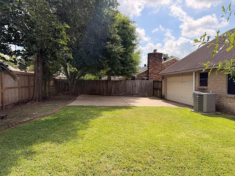 22118 Fincastle Dr — Photo 42