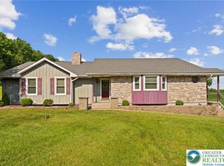 4661 Hillside Rd, Coplay, PA 18037