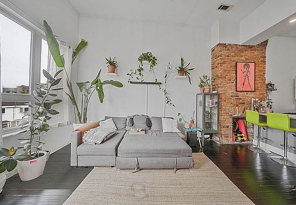 4th image of 1312 Putman Ave #3