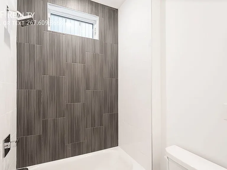 2623 Christian St #304 — Photo 6