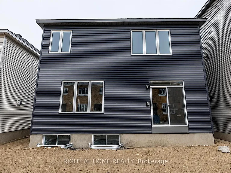 182 Lynn Coulter St — Photo 15