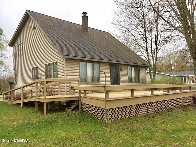 1st image of 8892 E Lake Dr