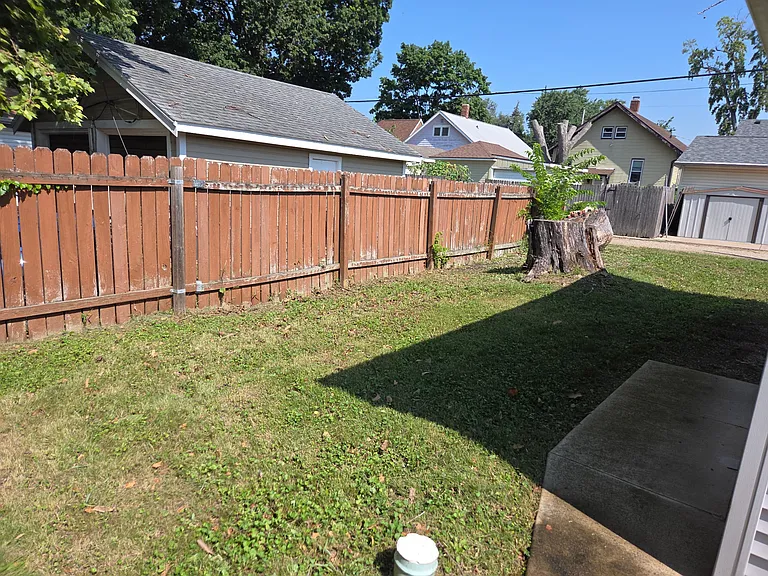 2025 W Kellogg Ave — Photo 3