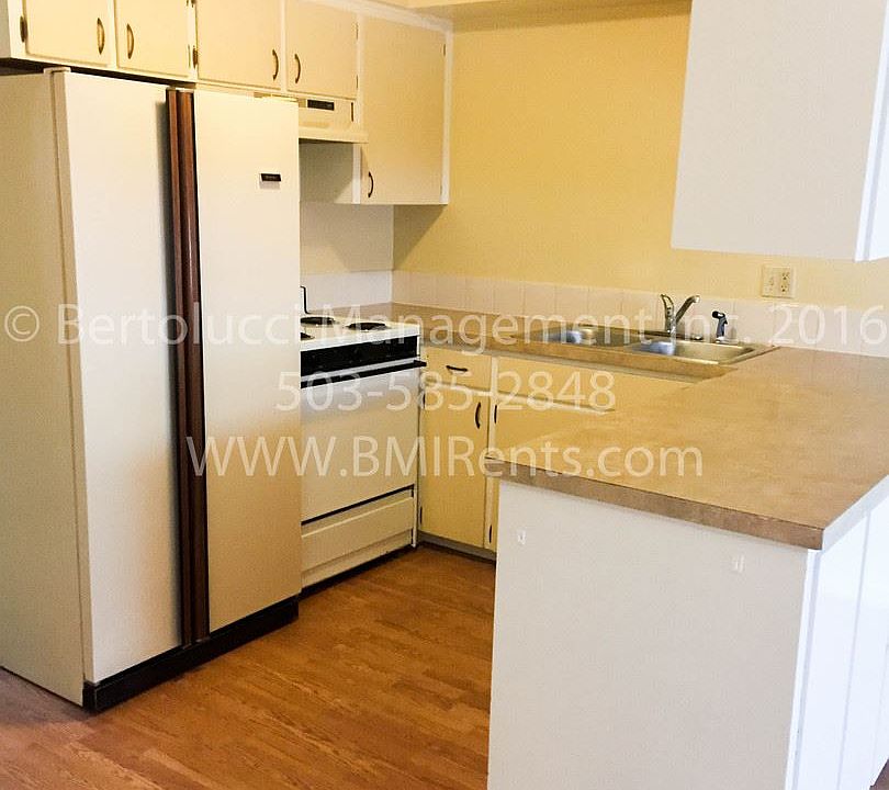 2nd image of 2865 Front St NE APT 03B