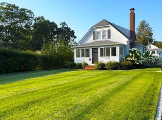 24 Pegs Lane, Riverhead, NY 11901