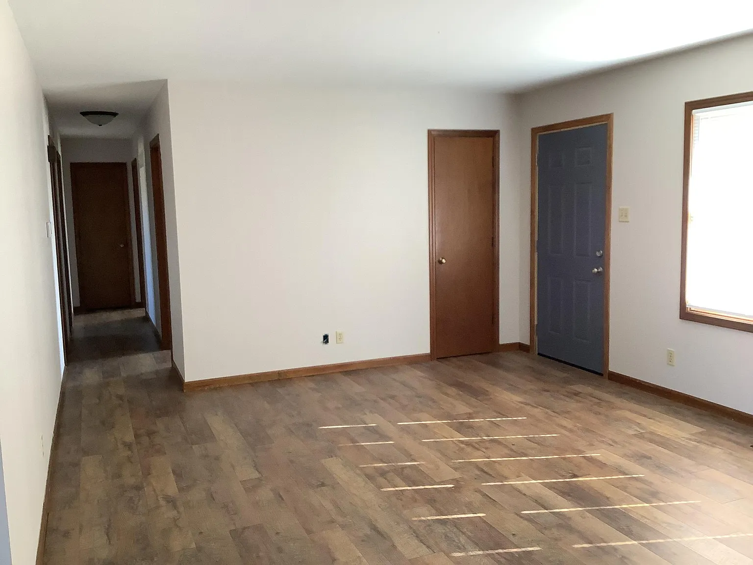 3 bed, 1200 sqft, $2,000 — Photo 3
