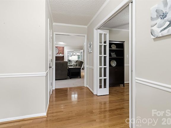 5th image of 3285 Horse Shoe Trl