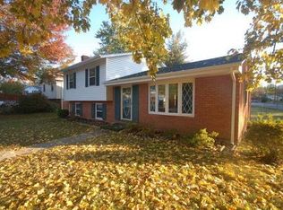 4603 Hammond Ln, Roanoke, VA 24018