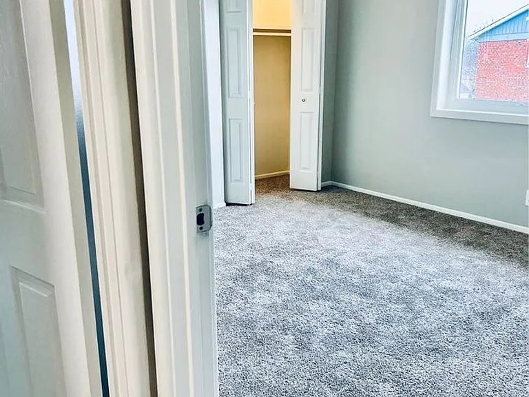 918 Heritage Ct #304 — Photo 8