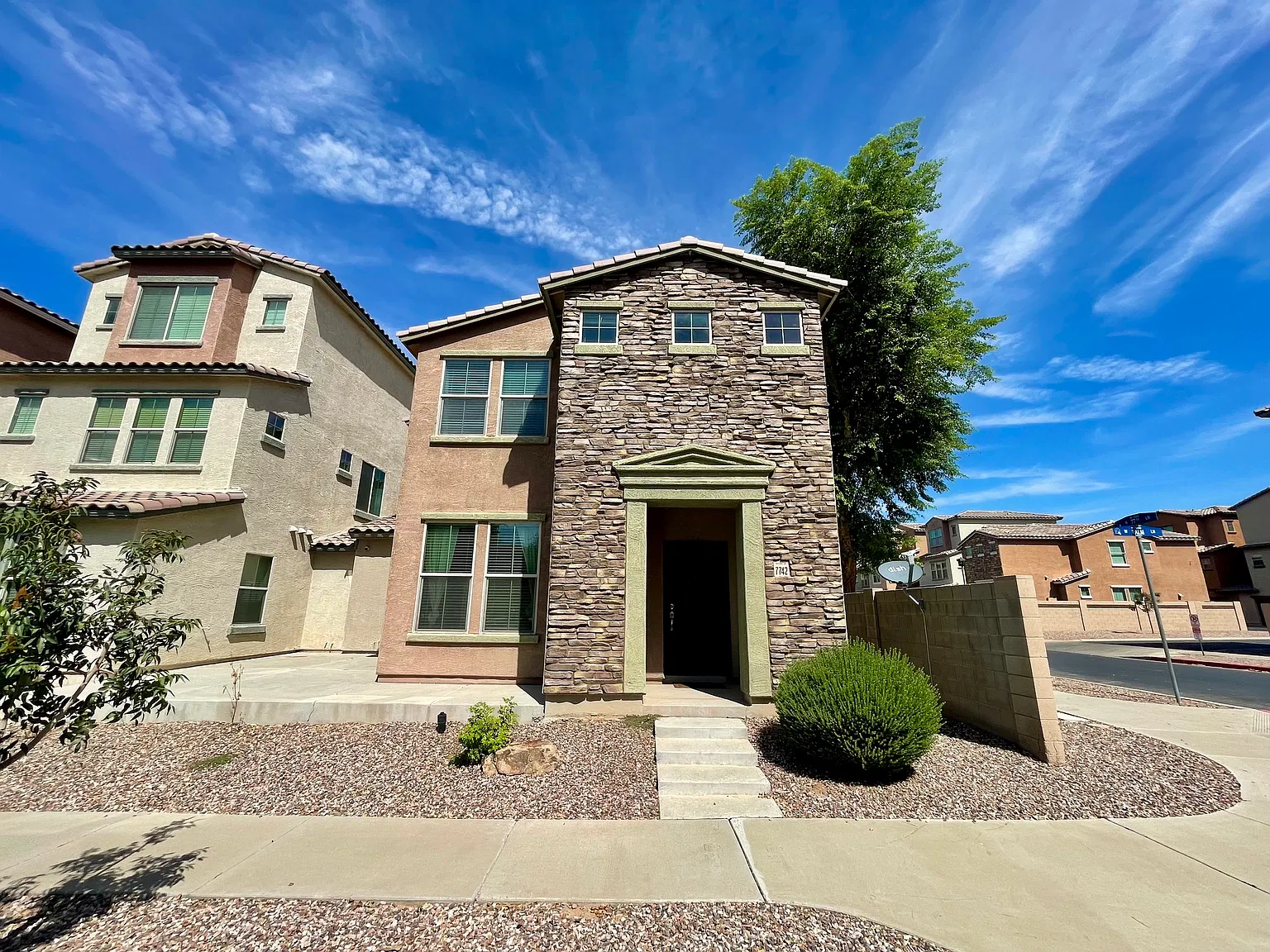 4 bed, 1550 sqft, $2,200 — Photo 3