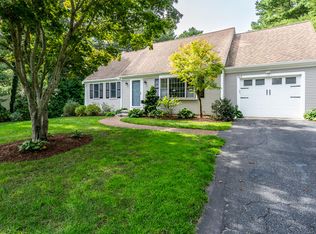 165 Concord Ln, Osterville, MA 02655