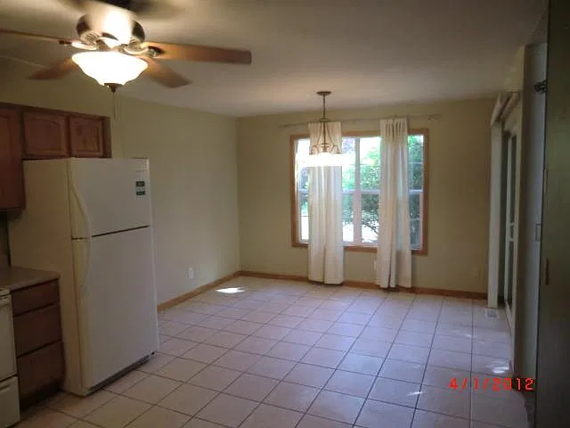 2863 S Xanadu Way — Photo 2