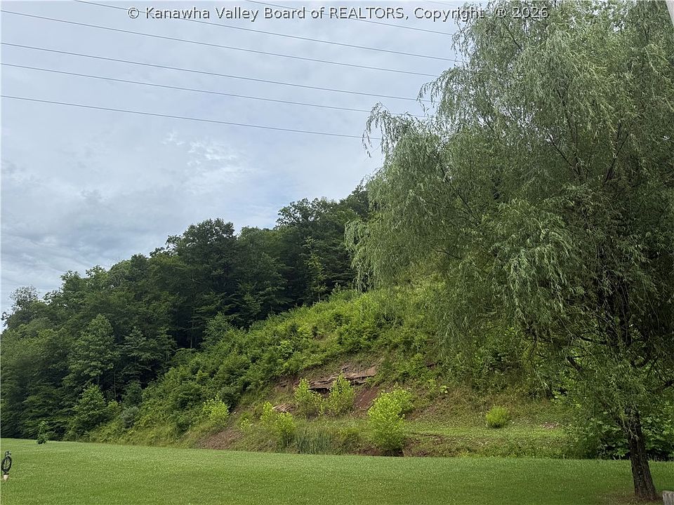 2nd image of 850 Trace Fork Rd