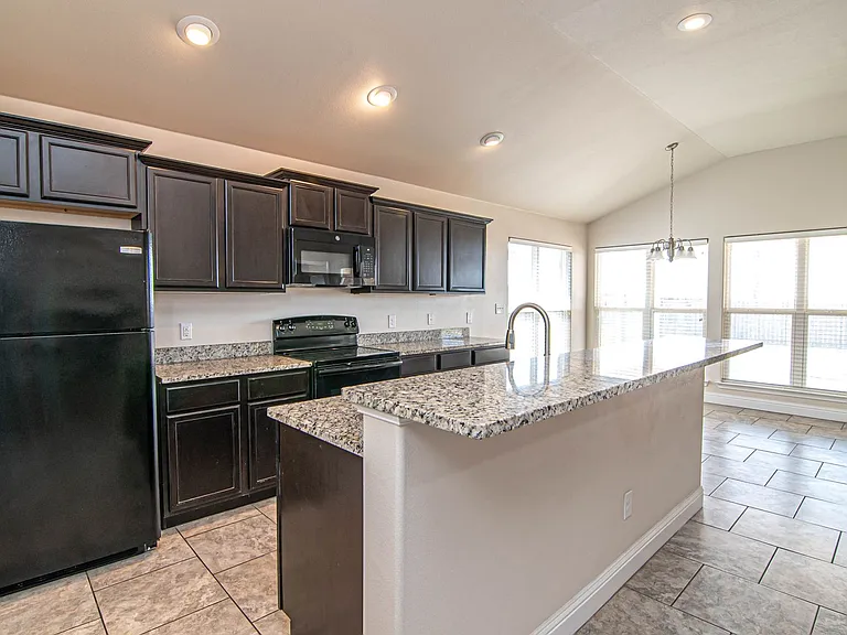 5917 Mile High Ln — Photo 4