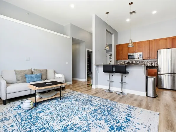 30 Broad St Unit 203, Marlborough, MA 01752