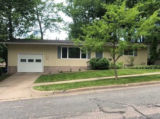 1216 N 4th Ave, Wausau, WI 54401