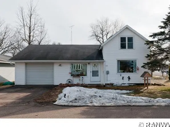 113 S 3rd St, Cameron, WI 54822