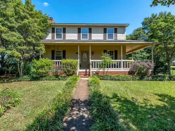 203 Camellia Ln, Simpsonville, SC 29681