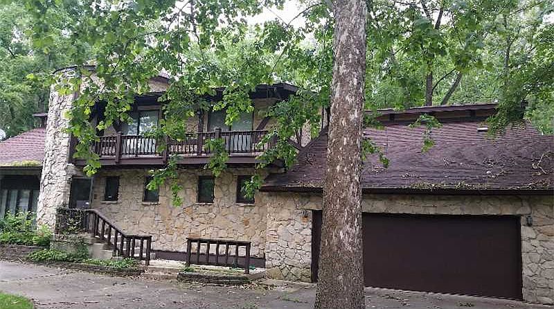 2nd image of 609 Lawnwood Dr