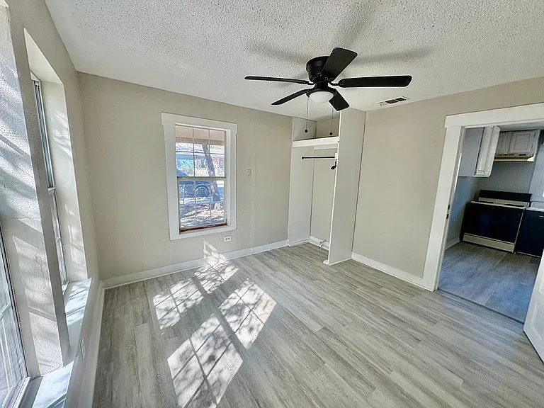 1618 N Hamilton St — Photo 8