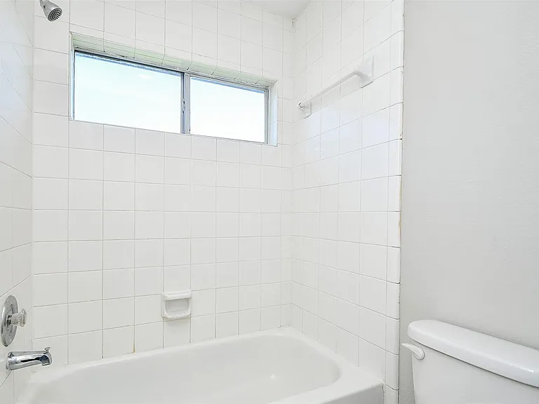 5523 Poundstone Ct — Photo 33