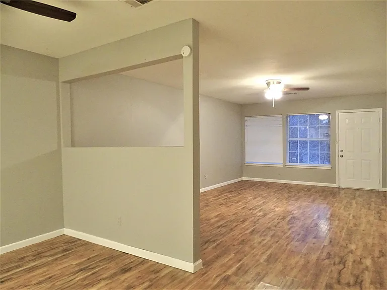 4338 Forest Point Dr — Photo 4