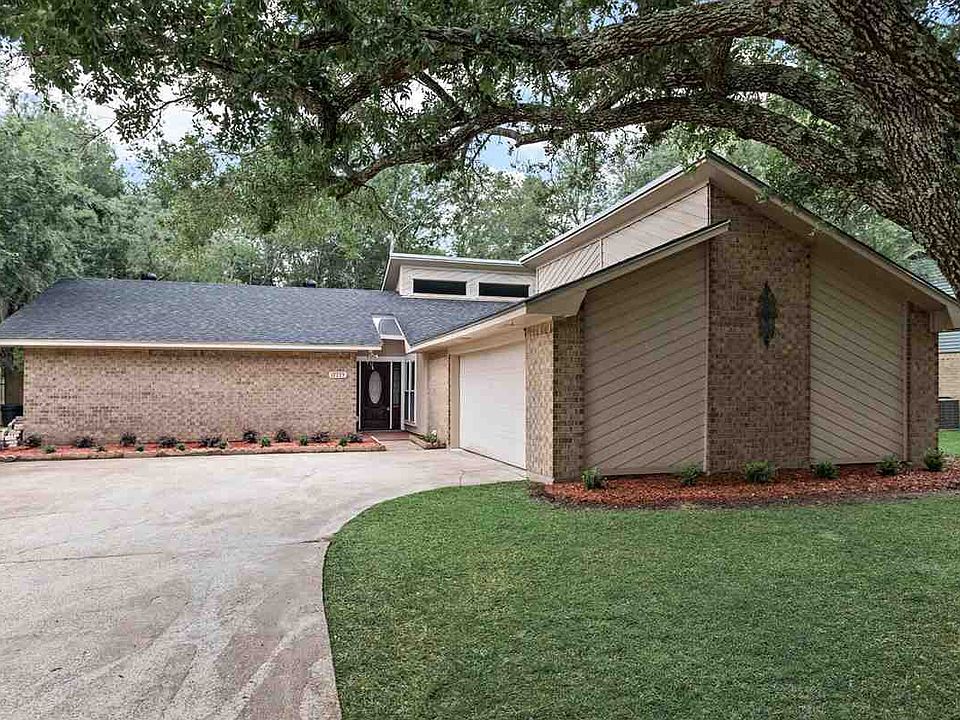 1st image of 12775 Birch Ln