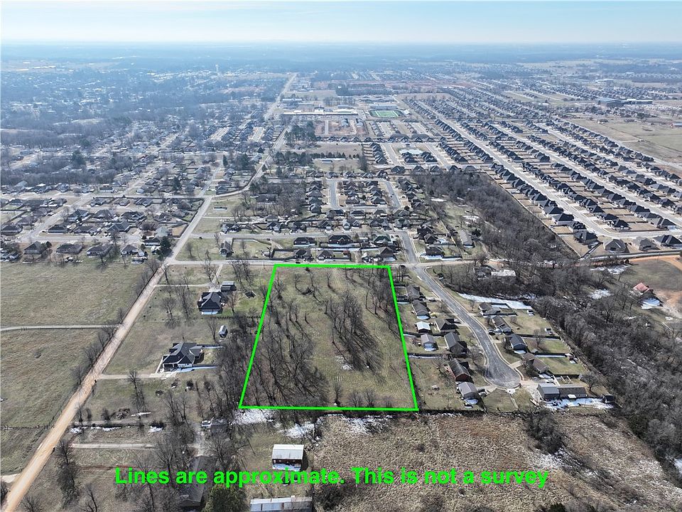 1st image of 924 Hickman Dr