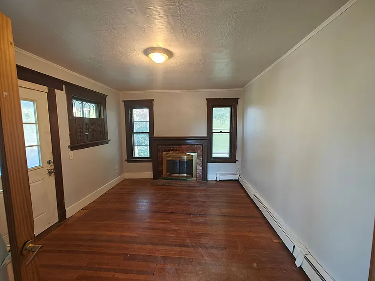 83 Norton St — Photo 13