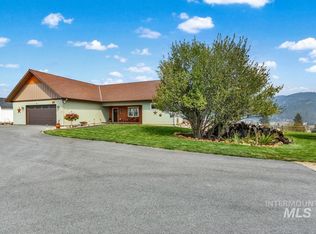 12 Open Rd, Garden Valley, ID 83622