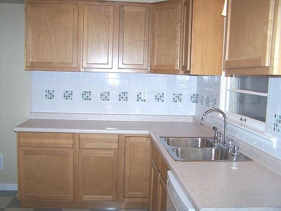 4th image of 1517 S 21st St