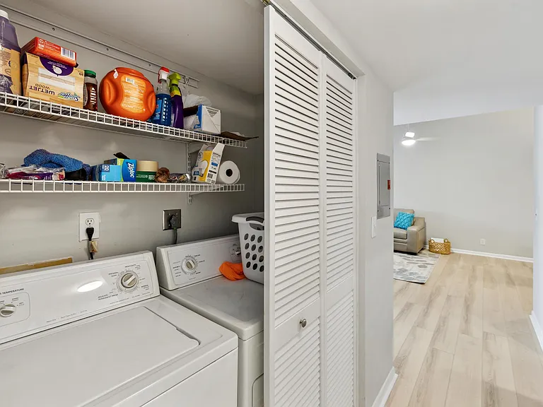 6271 Chasewood Dr #F — Photo 11