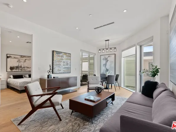 1030 N Kings Rd #306, West Hollywood, CA 90069