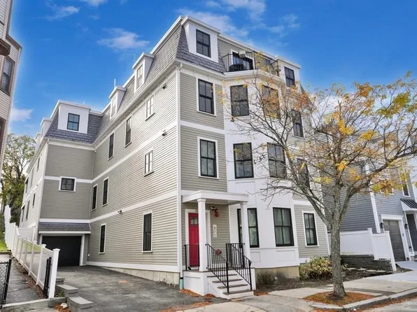 213 E Eagle St Unit 5, Boston, MA 02128