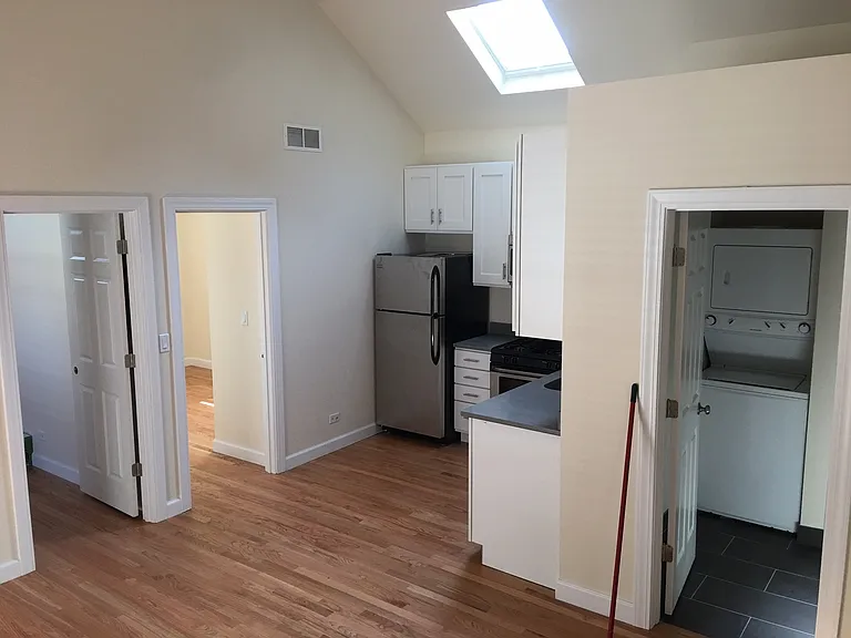 1323 W. 18th Place — Photo 2