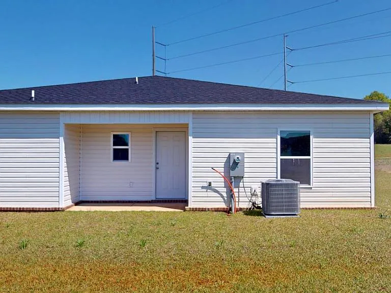 203 Charleston Dr — Photo 22