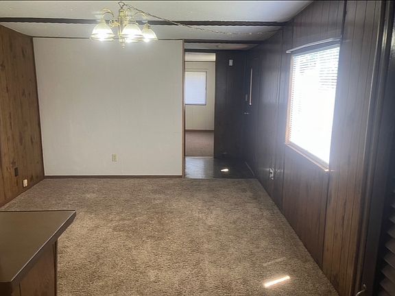 4th image of 817 Burden Hill Rd #2