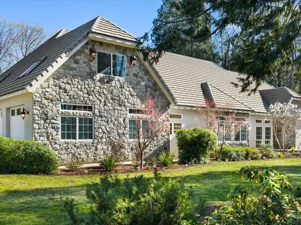 12540 Beaver Dr, Grass Valley, CA 95945