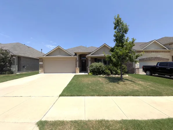 9324 Bronze Meadow Dr, Fort Worth, TX 76131