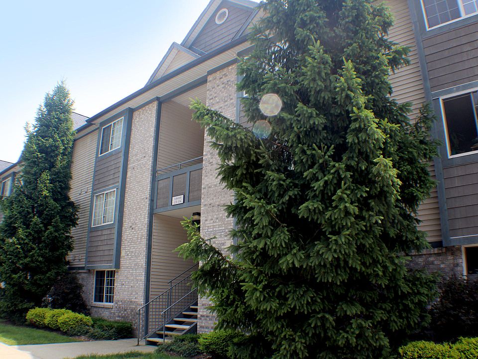 1st image of 18400 N Ridge Ct APT 17