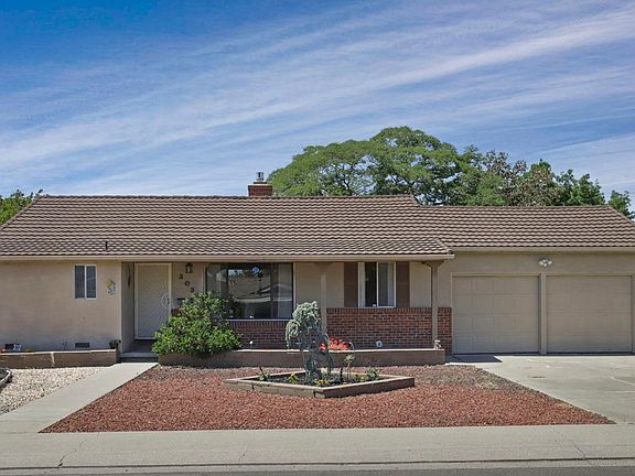 2nd image of 3031 W Christina Ave