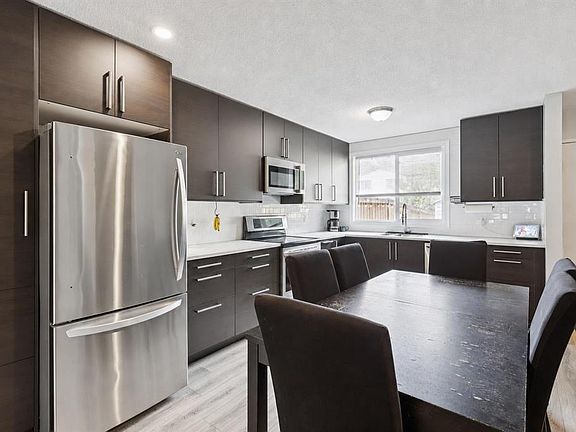 5th image of 630 S Sabrina Rd SW #83