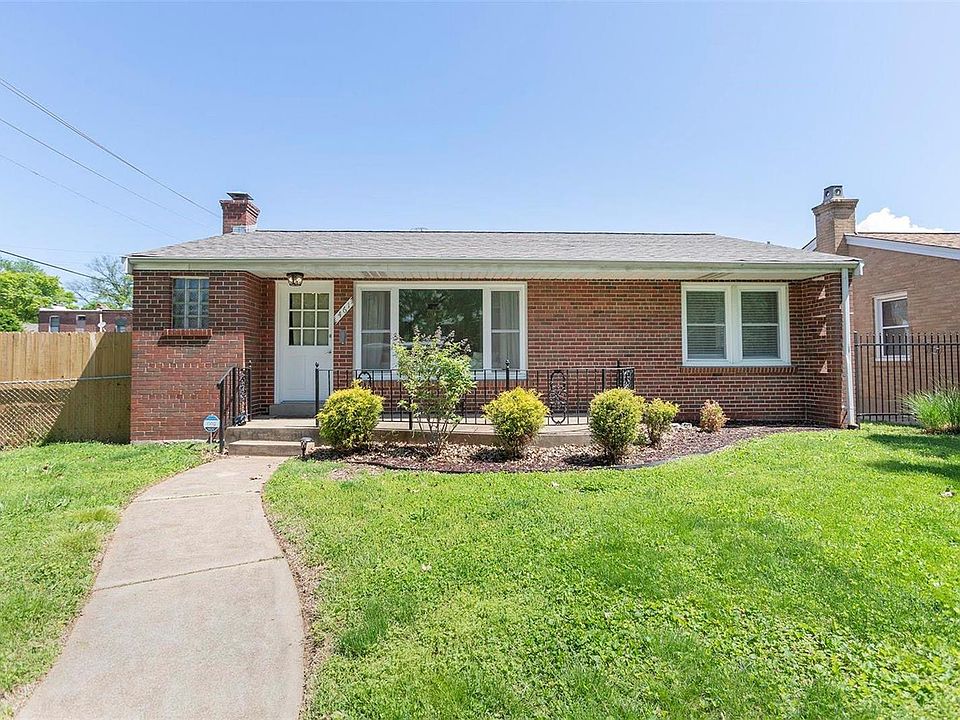 1st image of 461 Bellerive Blvd