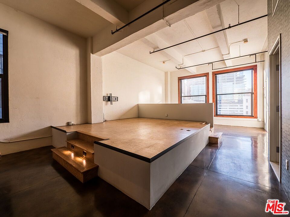 1st image of 738 S Los Angeles St ##408