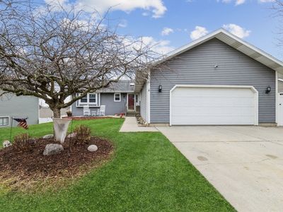 207 Jake Ln, Hampshire, IL, 60140