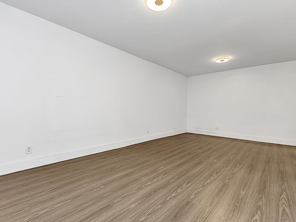 2nd image of 50 Bayard St APT 3W