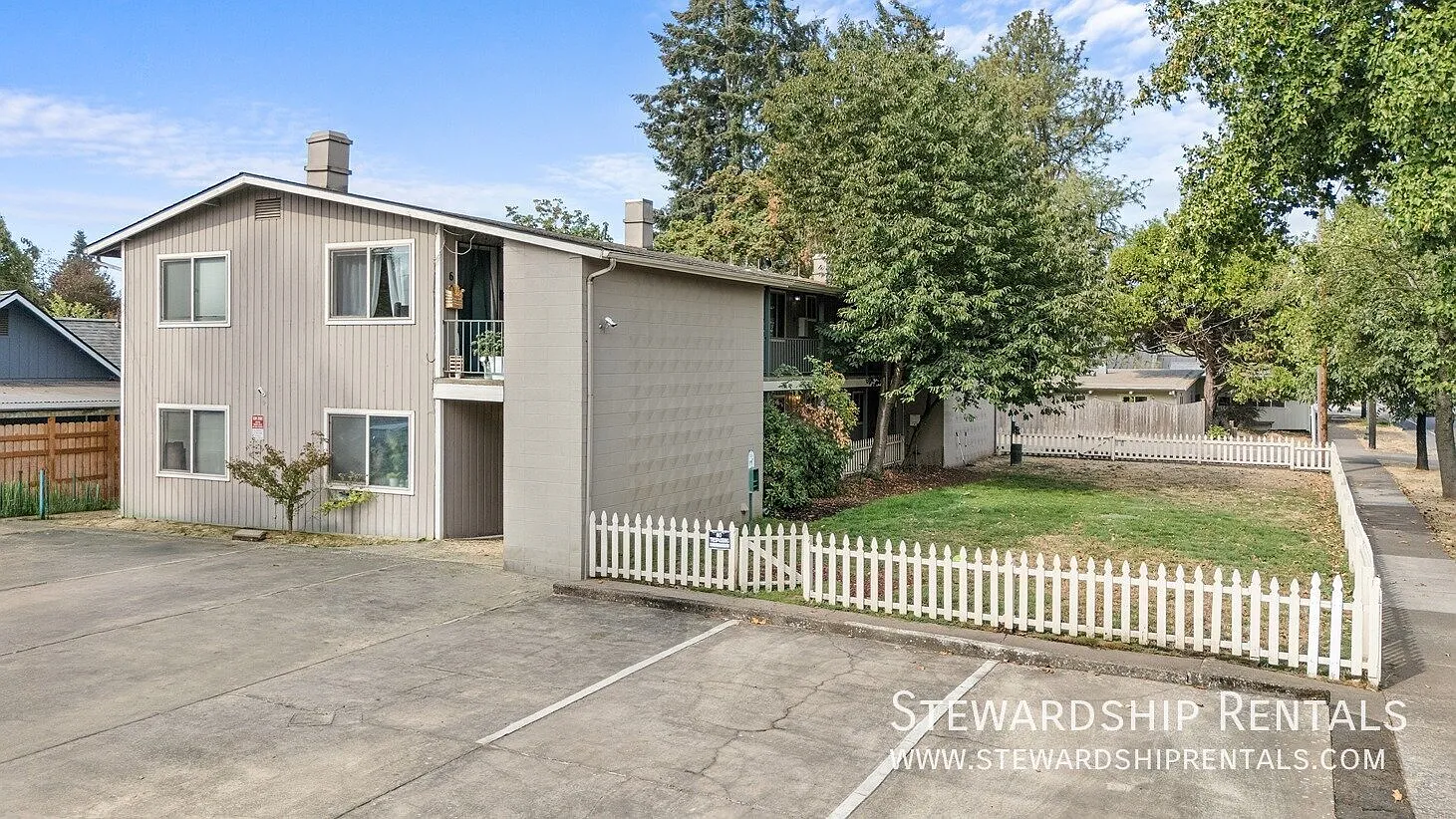 1 Bedroom Apartment in Coburg! — Photo 1
