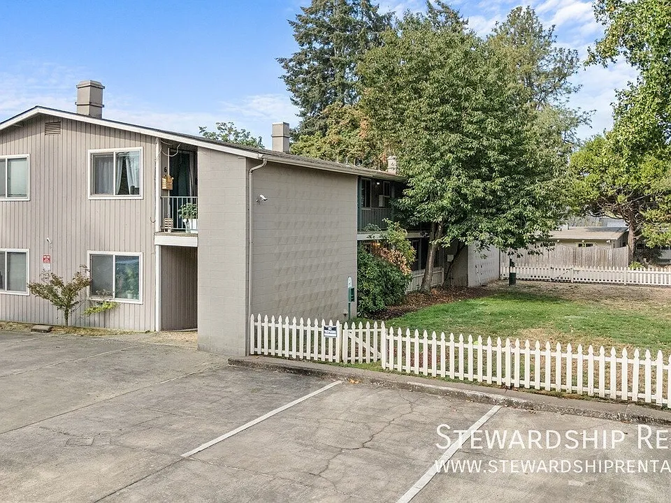 32786 E Pearl St #5