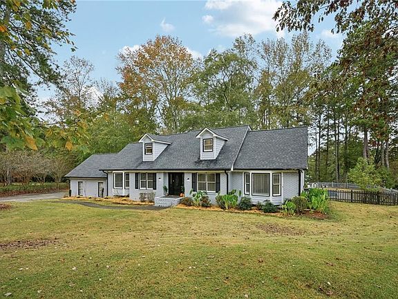 2nd image of 7379 N Mitchell Ct